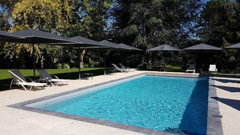 Aux Deux Clefs Hostellerie Groff Biesheim Εξωτερικό φωτογραφία